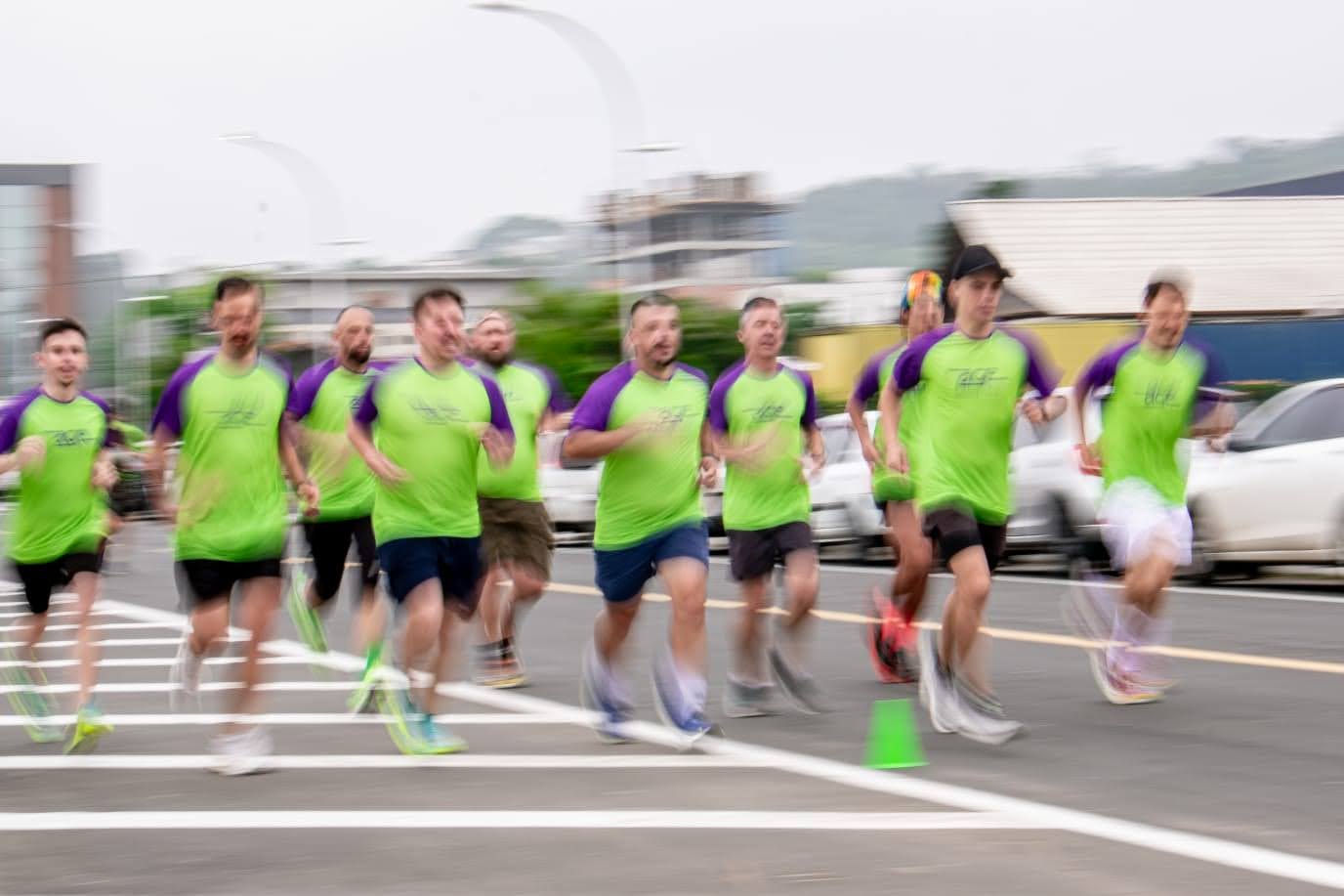 Alunos da Age Run correndo juntos